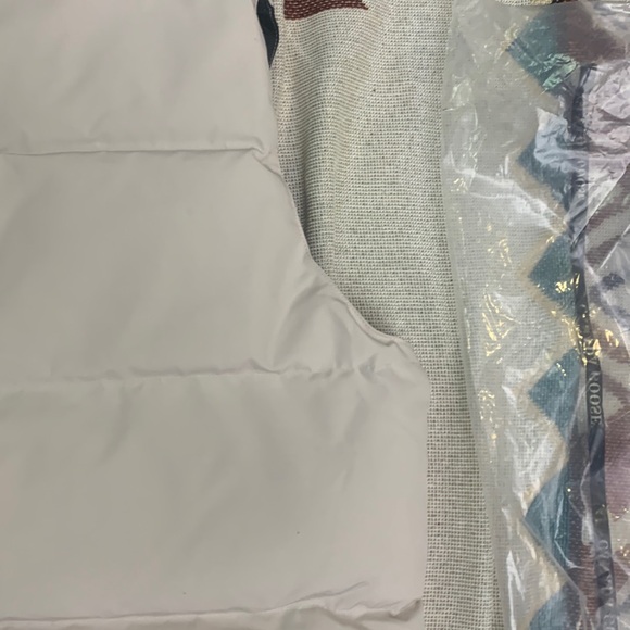 Outdoor Women's 🎇Canada Goose 🎇White Warm Vest-Suitable for outdoor workers - Picture 9 of 9